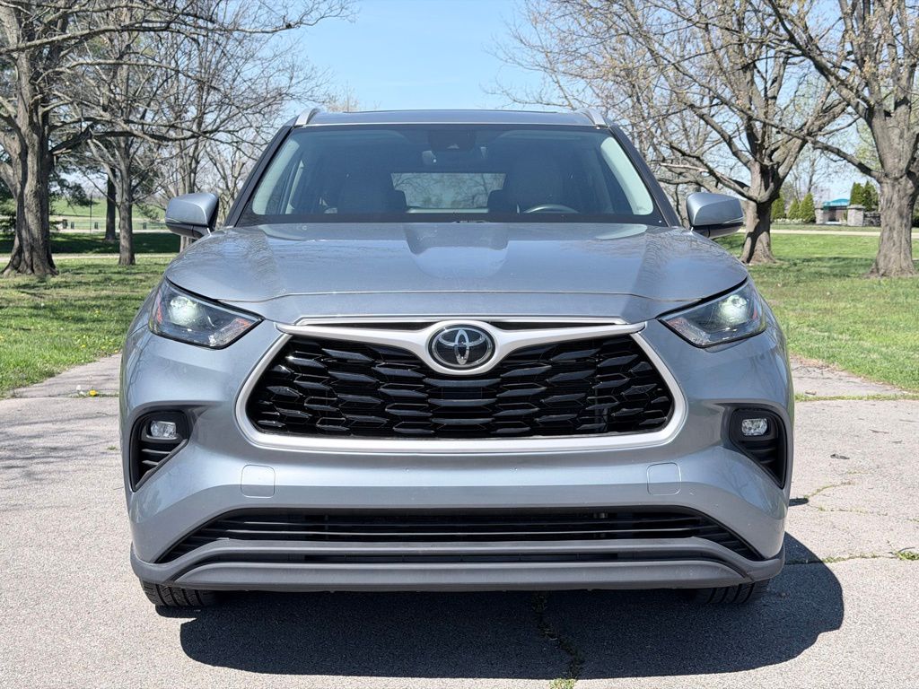 2022 Toyota Highlander XLE - Photo 36