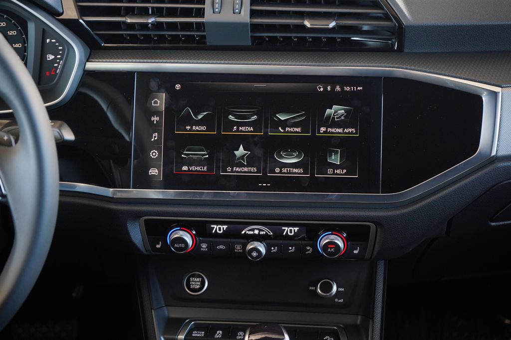 Thumbnail: 2025 Audi Q3 - 10