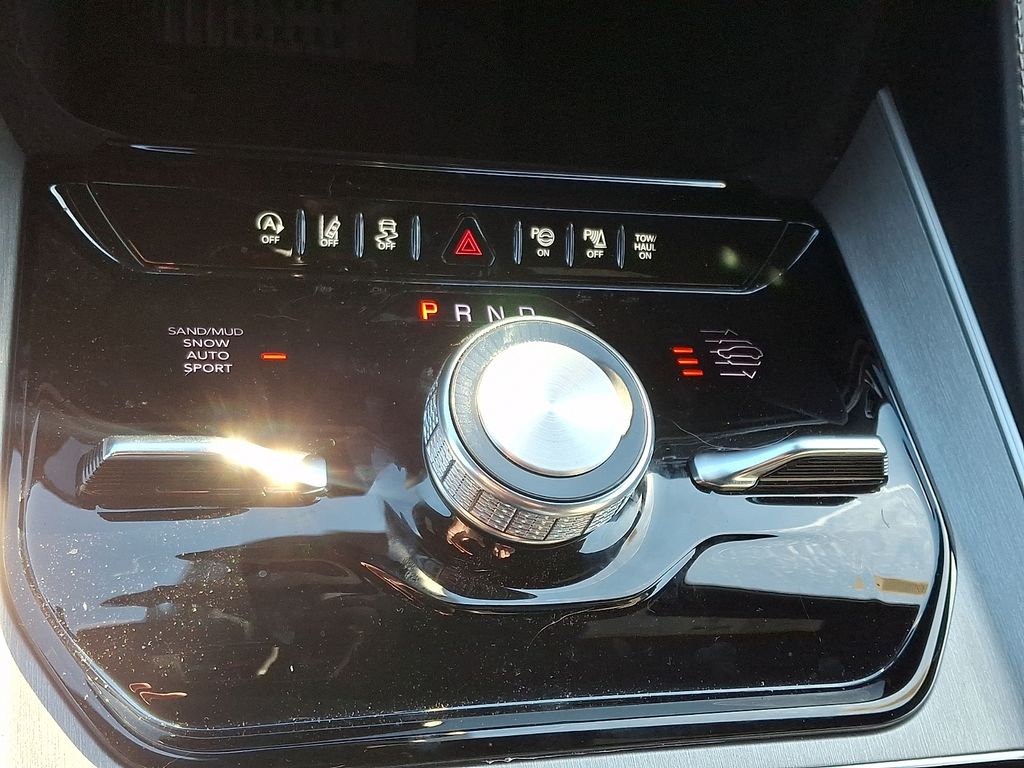 New 2026 Jeep Grand Wagoneer SUV