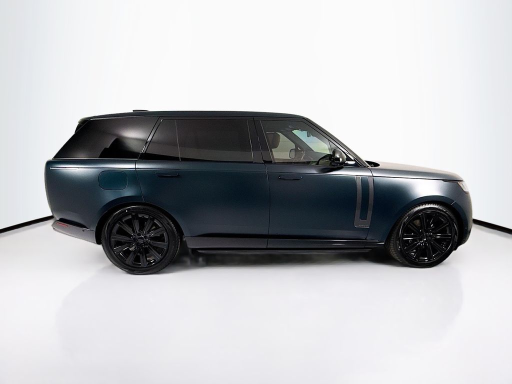 Thumbnail: 2026 Land Rover Range Rover - 4