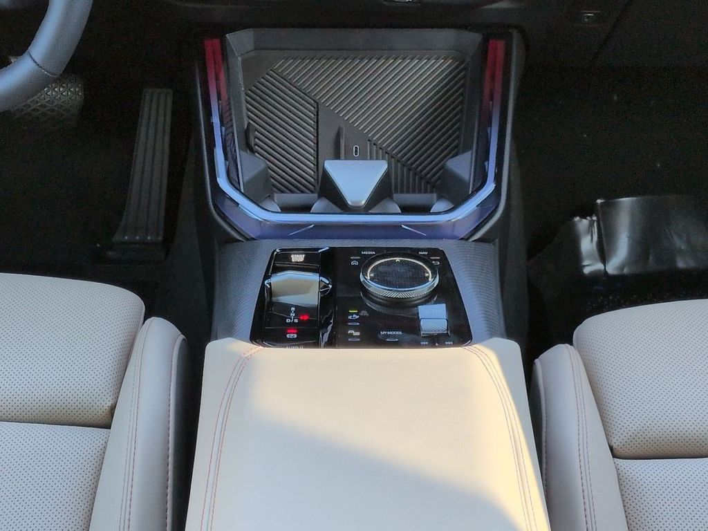 New 2026 Beige BMW 30 xDrive image 19