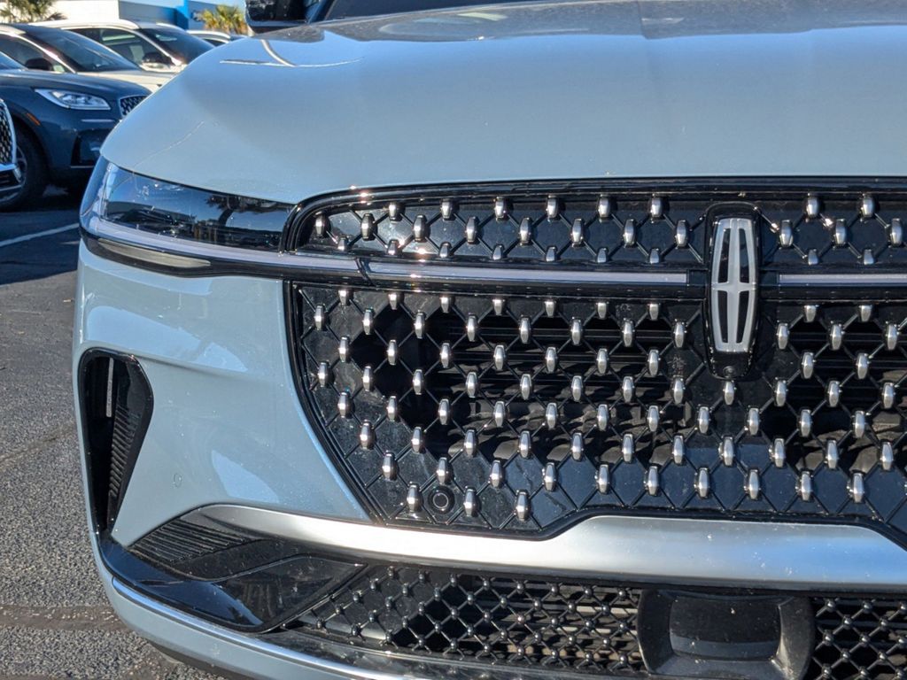 2025 Lincoln Nautilus Reserve