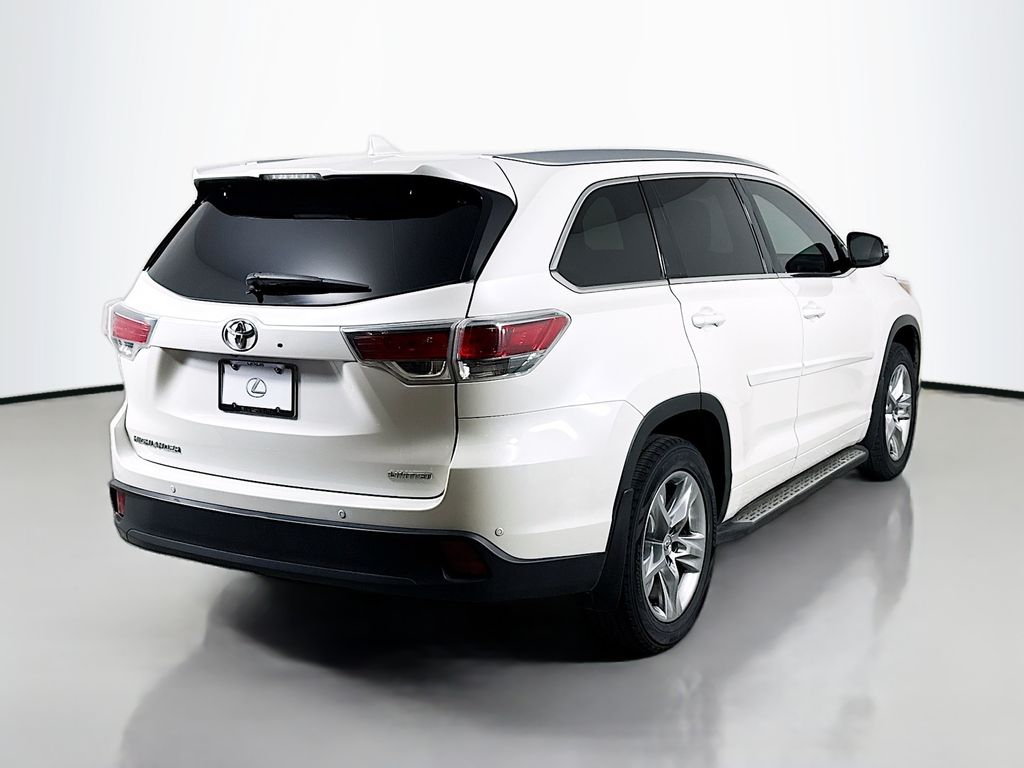 Thumbnail: 2014 Toyota Highlander - 5