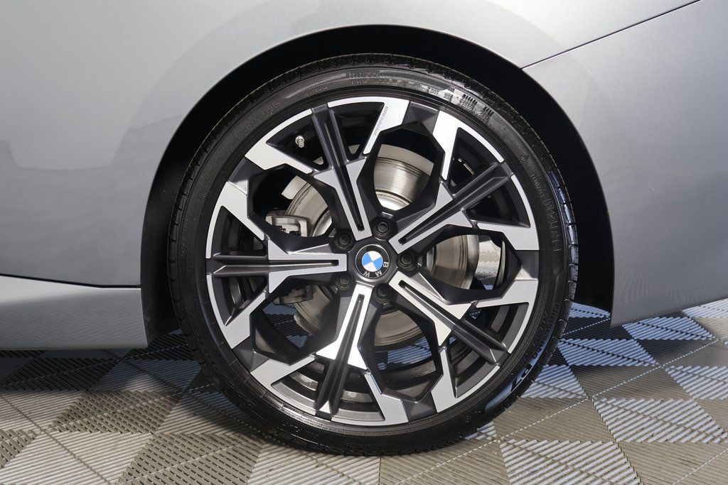 Thumbnail: 2025 BMW 2 Series - 14