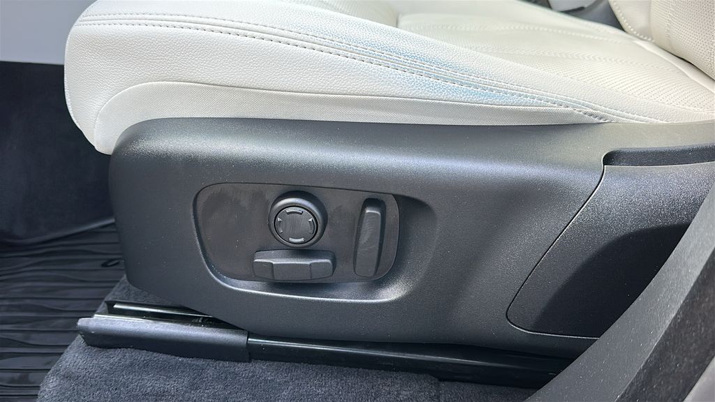 used 2023 Land Rover Range Rover Velar car, priced at $44,980