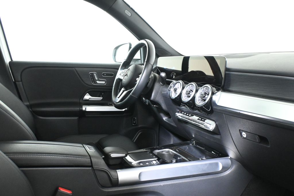 Thumbnail: 2023 Mercedes-Benz GLB - 31