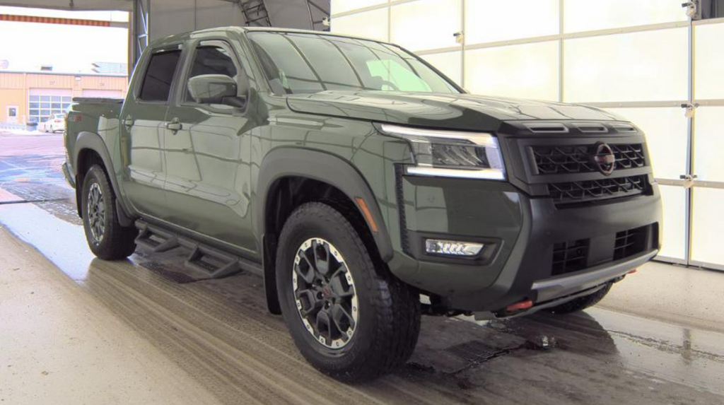 Green Metallic 2025 Nissan Frontier PRO-4X Crew Cab 4WD Pickup Truck Four-Wheel Drive 9-Speed Automatic Overdrive