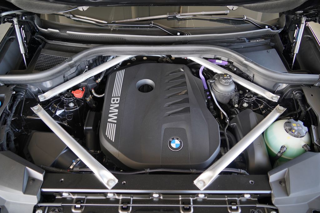 Thumbnail: 2026 BMW X5 - 20