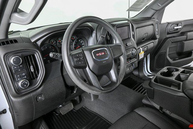 2024 GMC Sierra 3500HD Pro 7