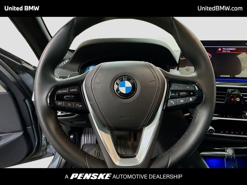 Thumbnail: 2023 BMW 5 Series - 6