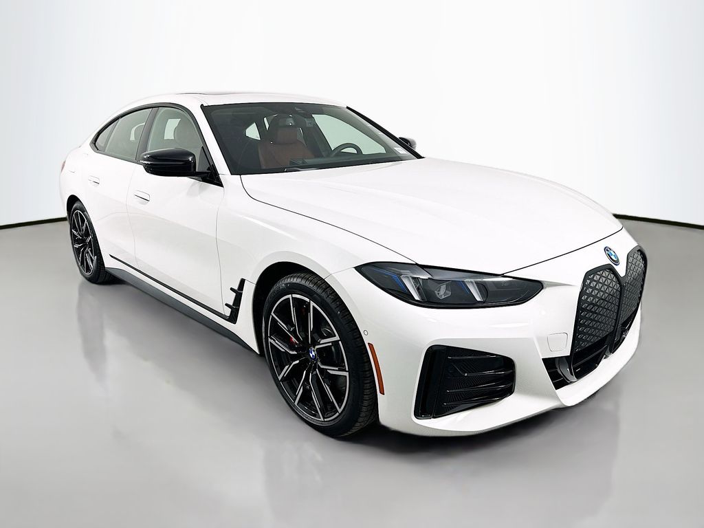 Thumbnail: 2025 BMW i4 - 3