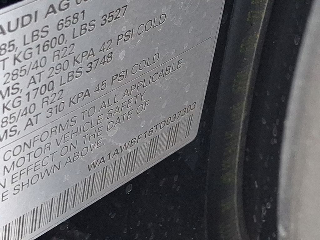 Thumbnail: 2026 Audi SQ8 - 20