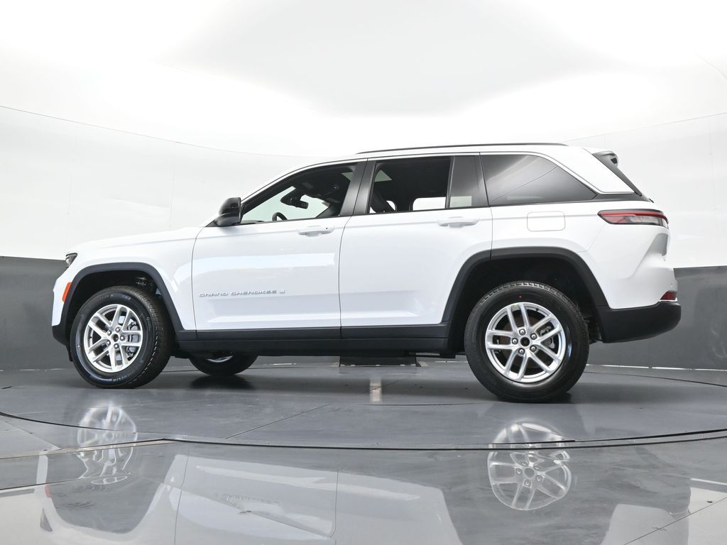 New 2026 Bright White Clearcoat Jeep Laredo X image 57