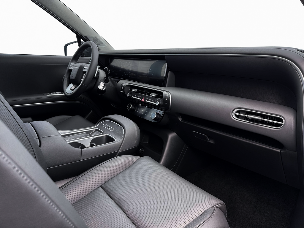 New 2026 Black Hyundai Limited image 16