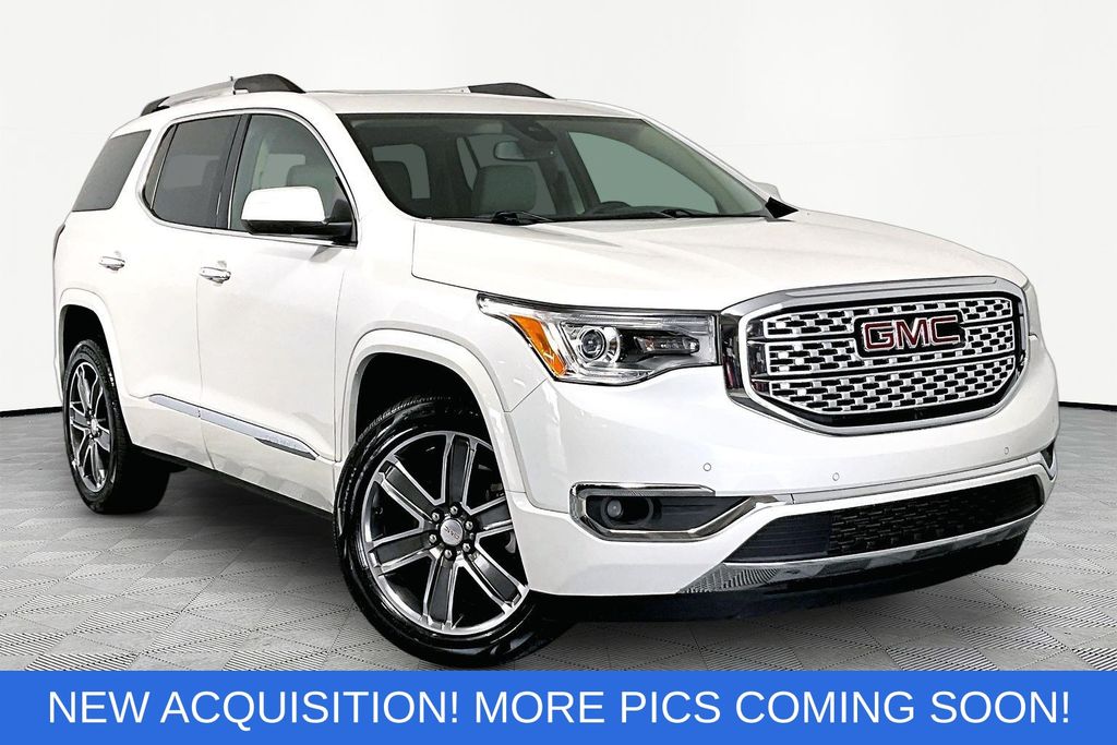 White Frost Tricoat 2017 GMC Acadia SUV / Crossover Front-Wheel Drive 6-Speed Automatic