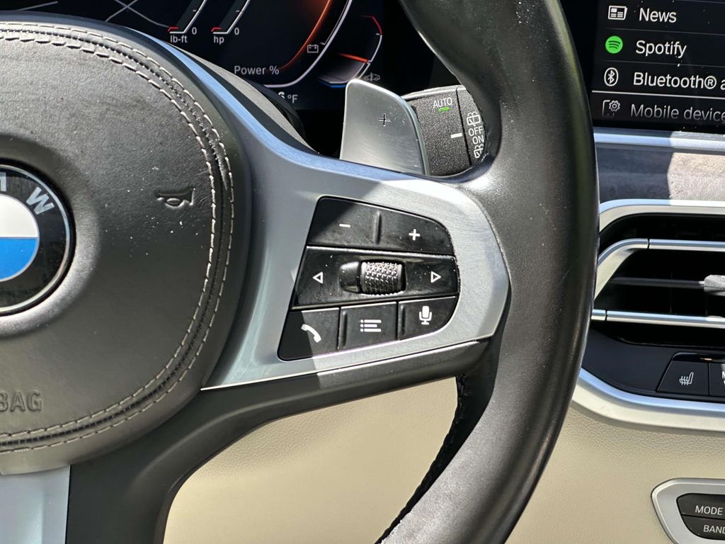 2022 BMW X5 xDrive40i 10