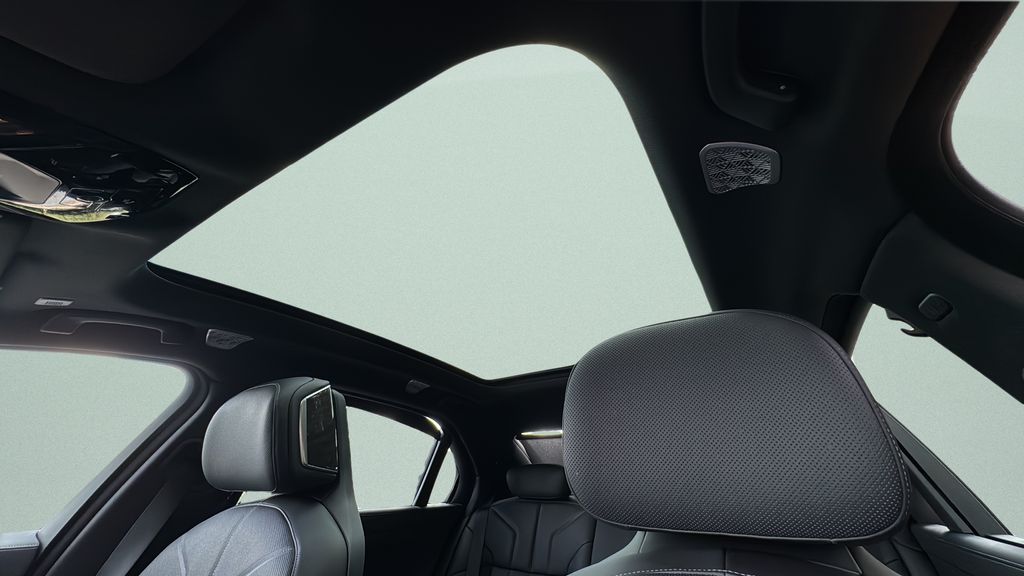 New 2026 Gray BMW 760i xDrive image 24
