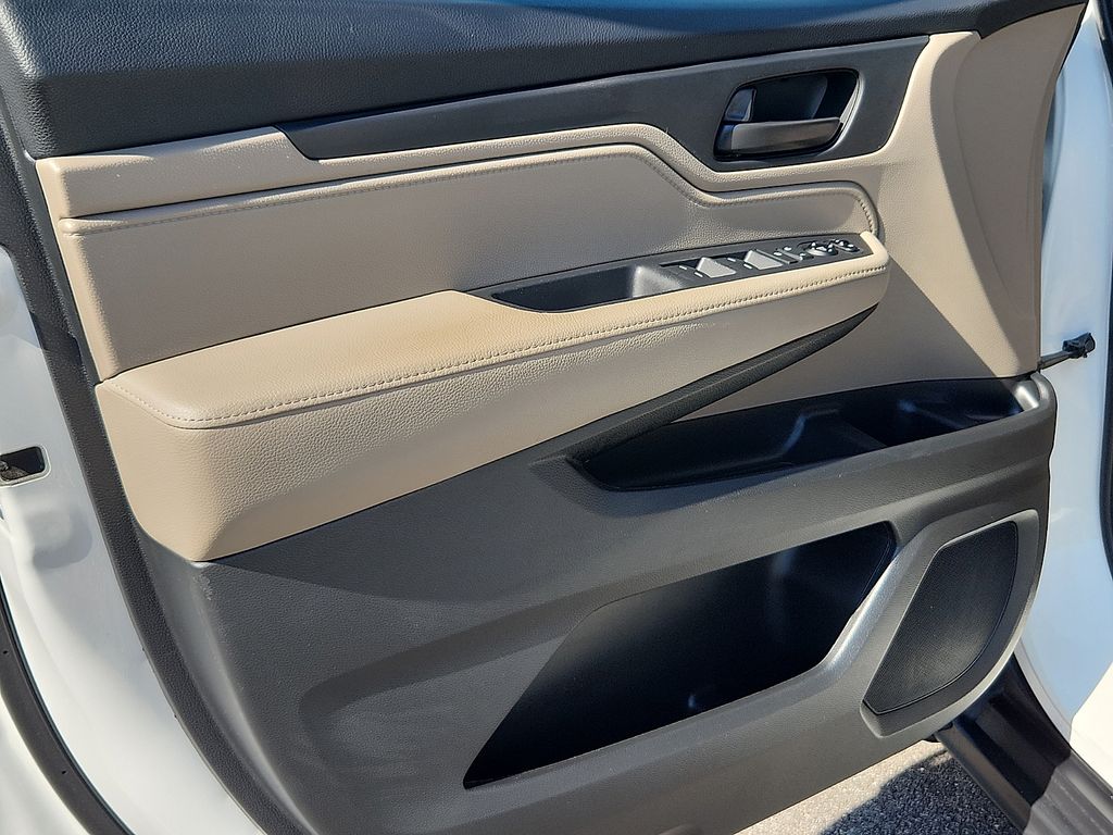 Thumbnail: 2020 Honda Odyssey - 13