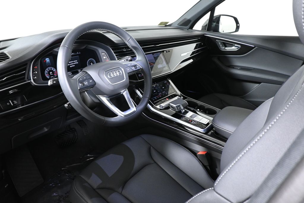 Thumbnail: 2026 Audi Q7 - 15