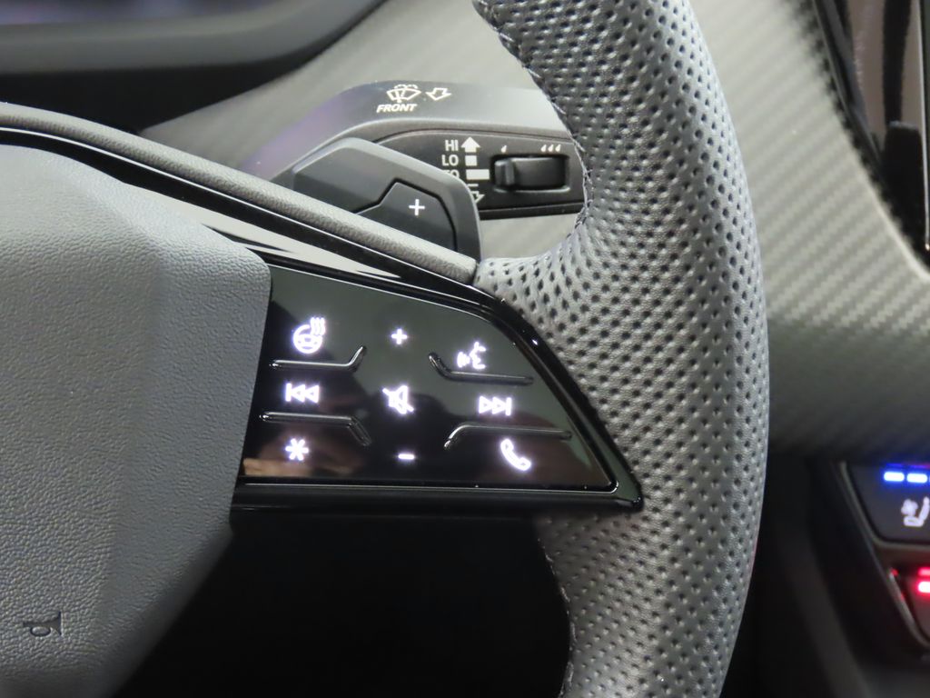 Thumbnail: 2026 Audi e-tron GT - 17