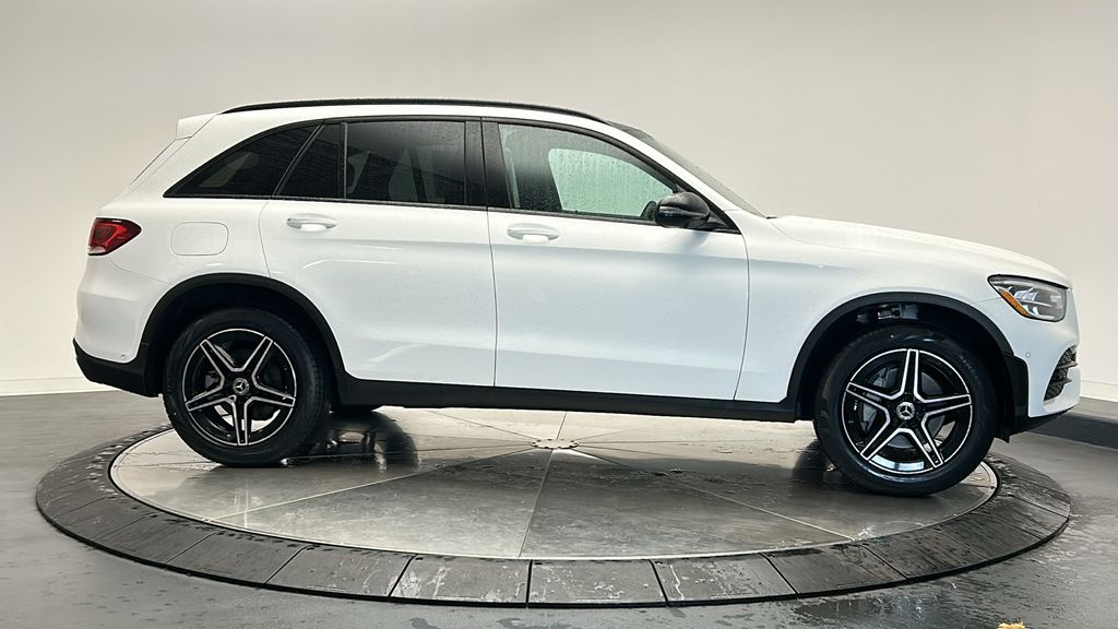 2021 Mercedes-Benz GLC 300 8