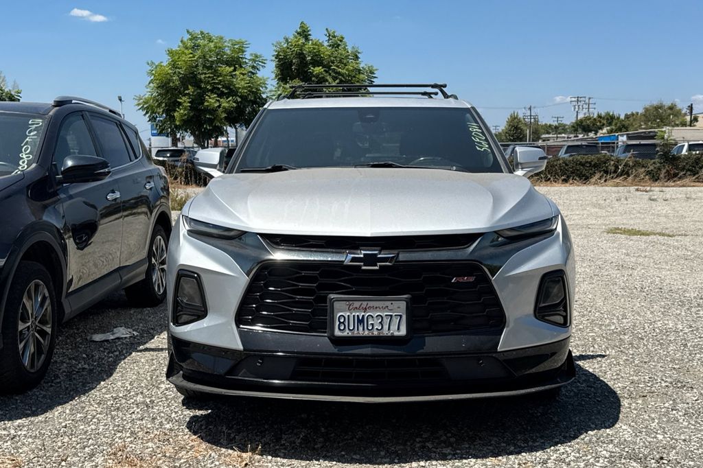 Used 2021 Silver Ice Metallic Chevrolet RS image 3
