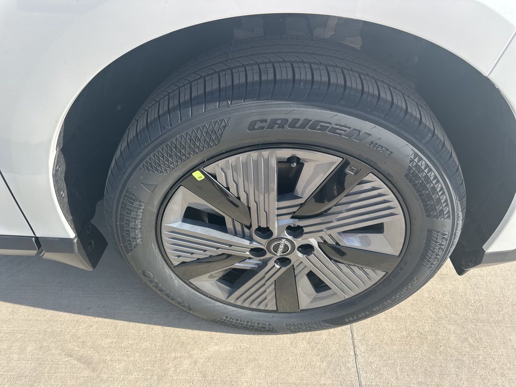 2025 Everest White Pearl Tricoat Nissan Murano SL AWD SUV