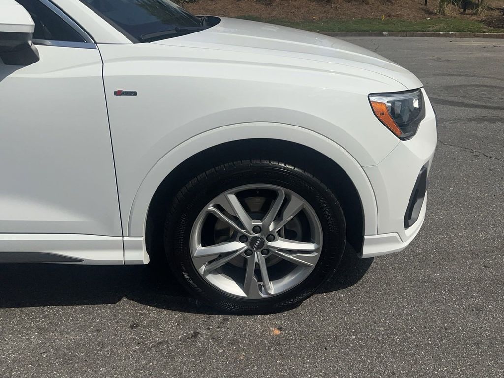 2020 Audi Q3  13