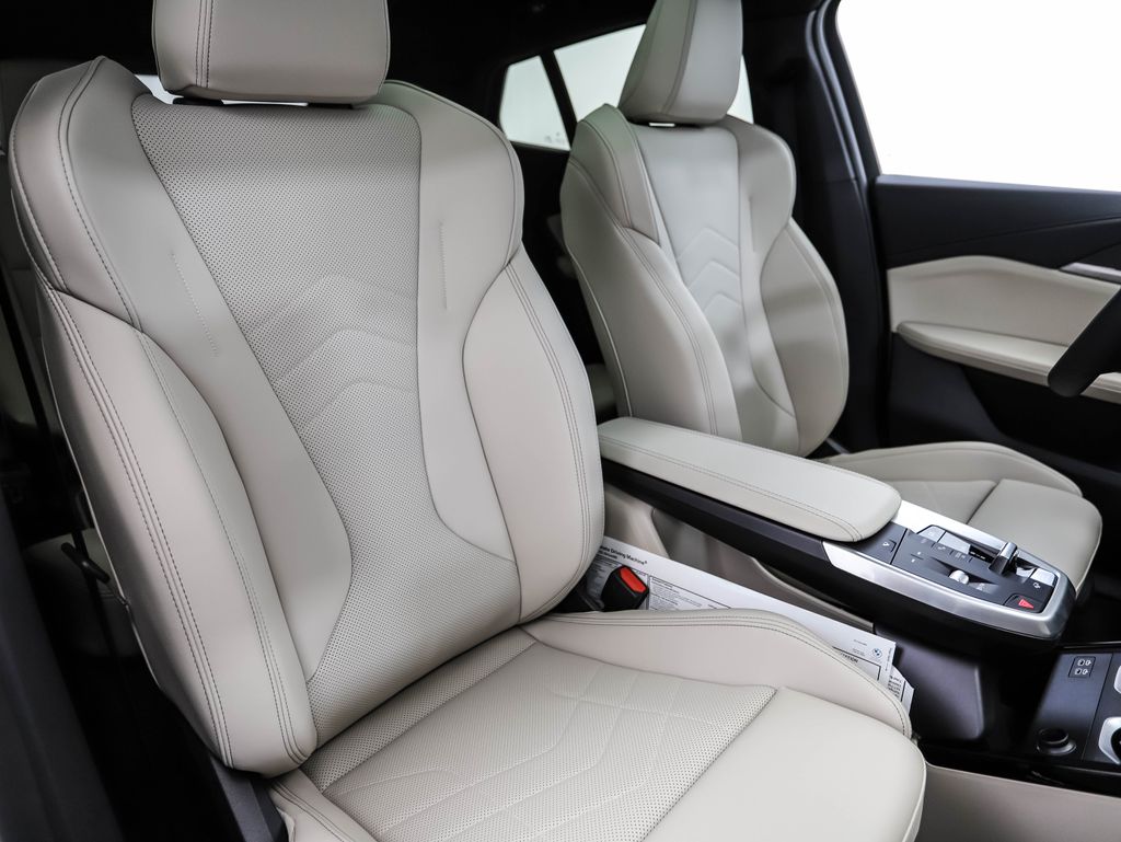 Thumbnail: 2025 BMW X2 - 30