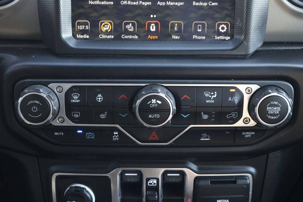 Thumbnail: 2023 Jeep Wrangler - 17