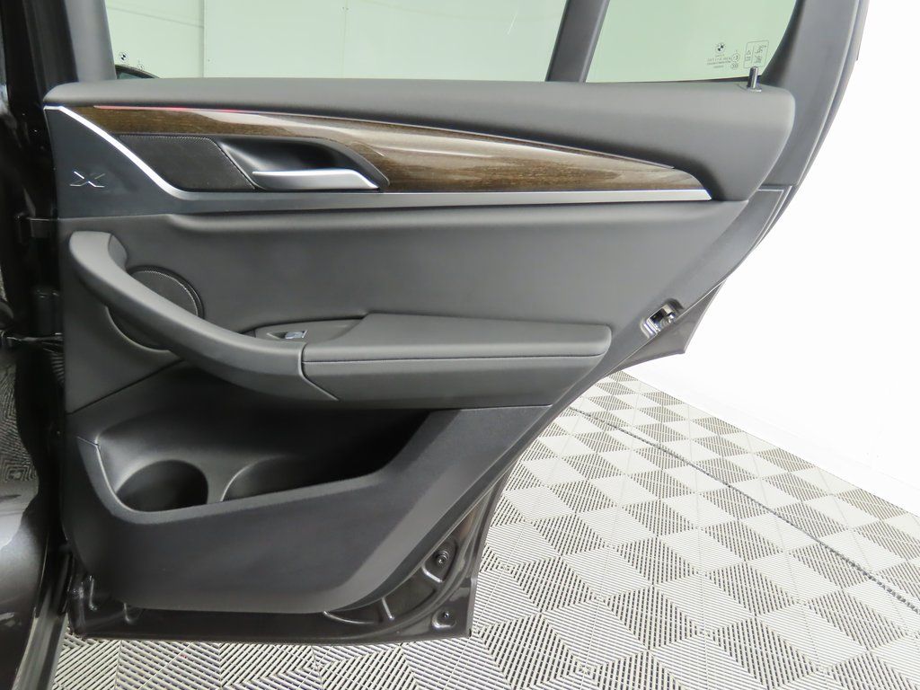 Thumbnail: 2022 BMW X3 - 28