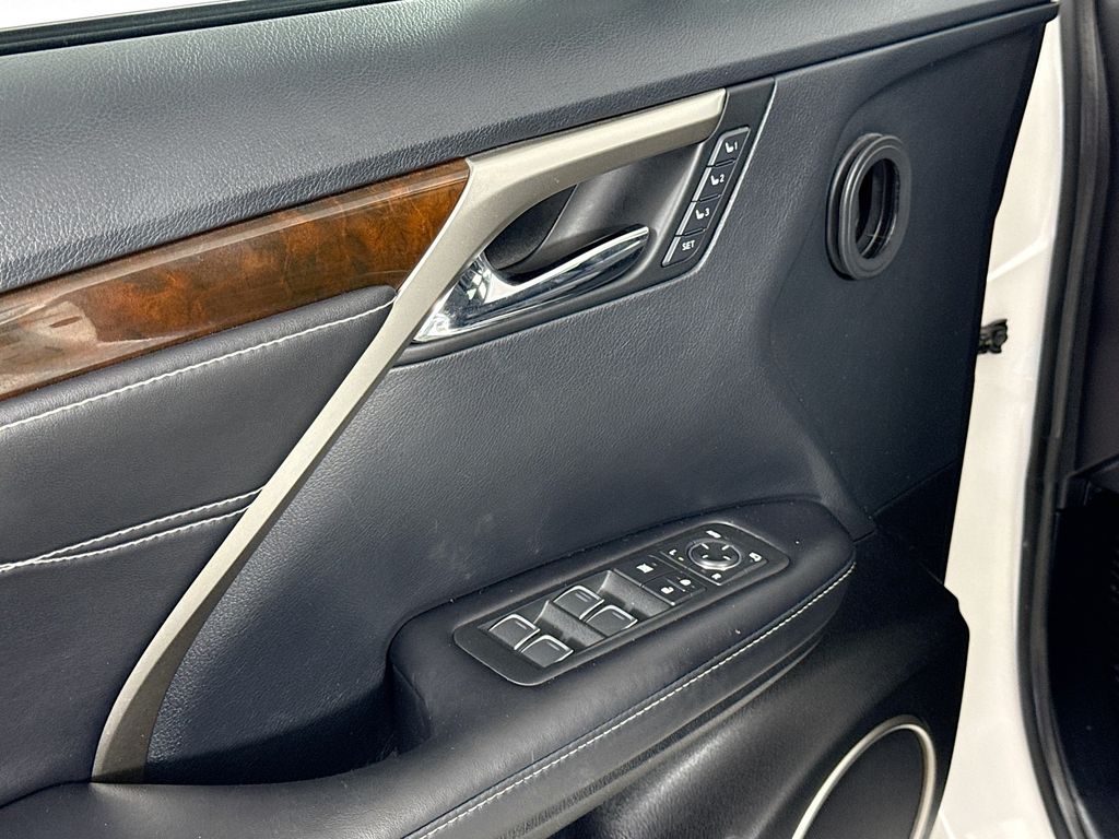 Thumbnail: 2018 Lexus RX - 18