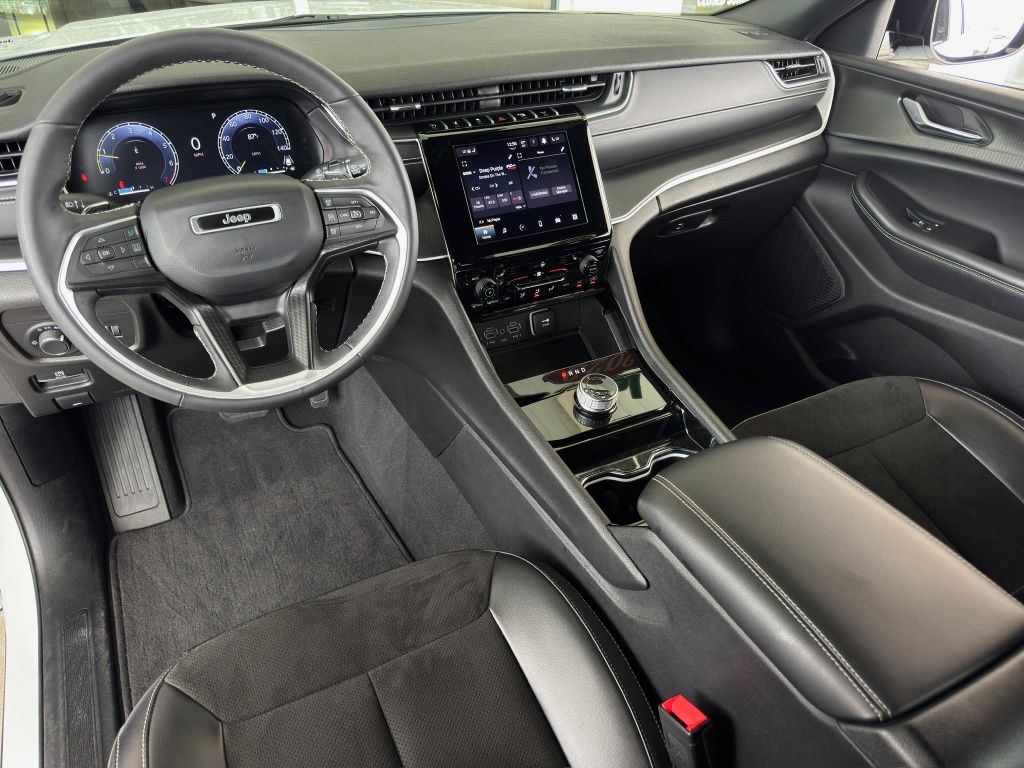 2023 Jeep Grand Cherokee L Altitude - 1