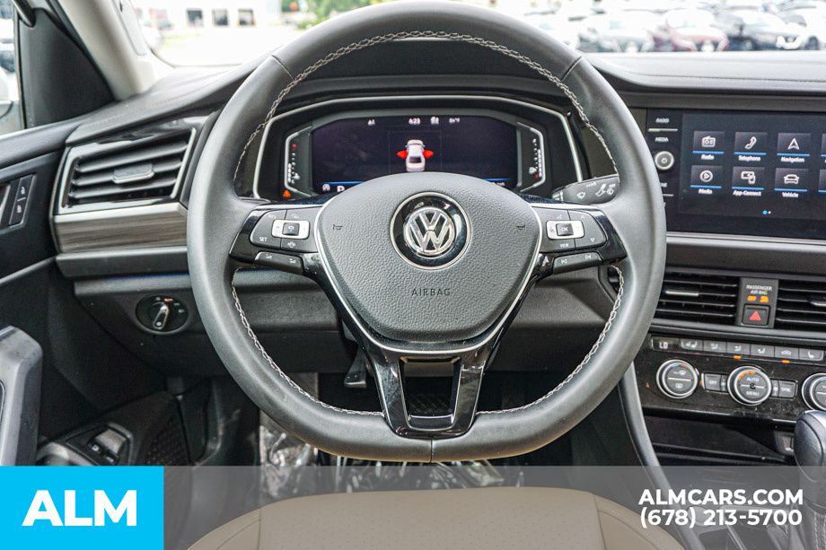 Used 2021 White Volkswagen SEL image 28