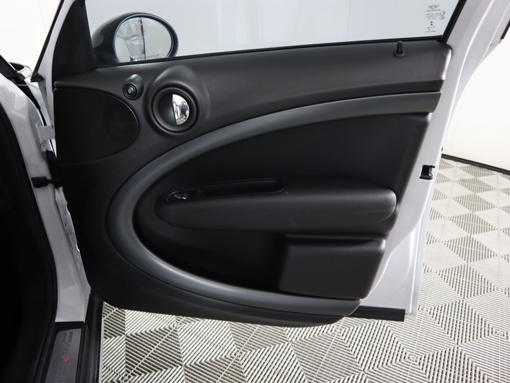 Thumbnail: 2016 MINI Cooper Countryman - 25