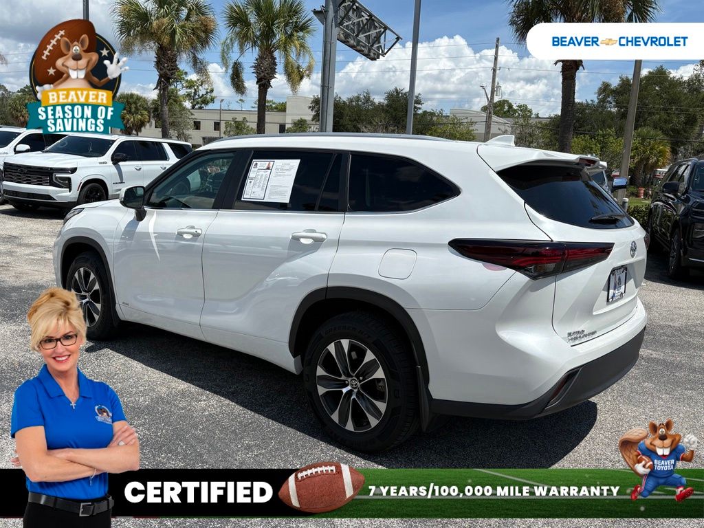 Used 2025 Toyota Highlander Hybrid SUV