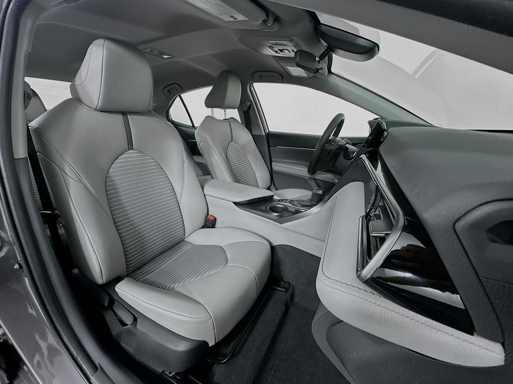 2023 Toyota Camry SE 26