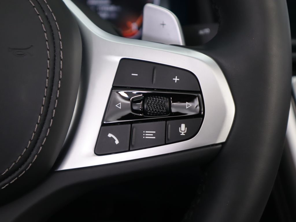 Thumbnail: 2022 BMW 8 Series - 20