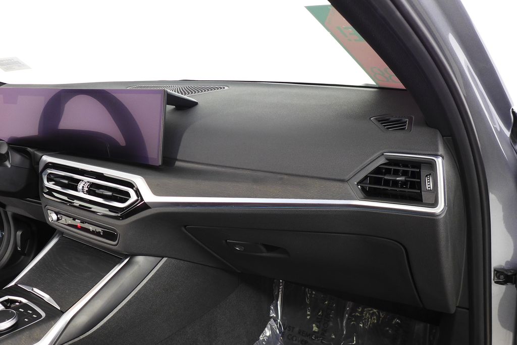 Thumbnail: 2023 BMW 3 Series - 14