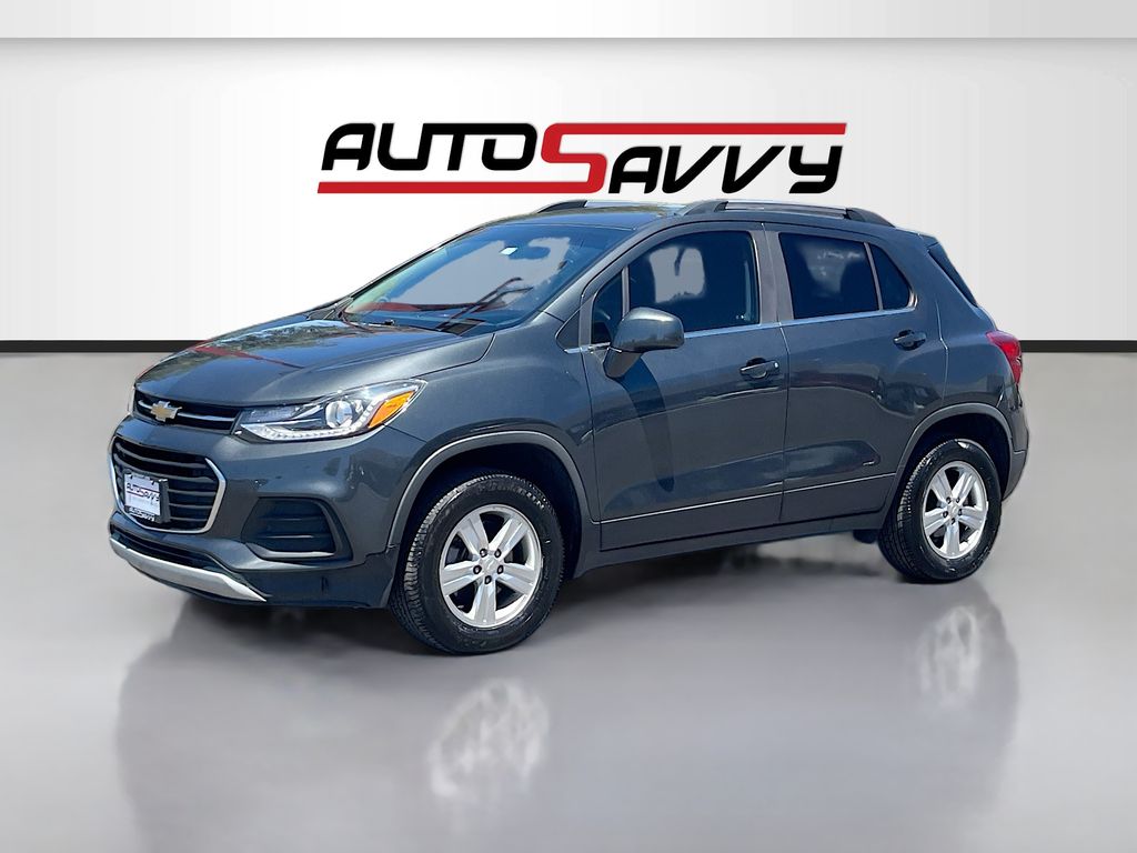 Used 2018 Gray Chevrolet LT image 3