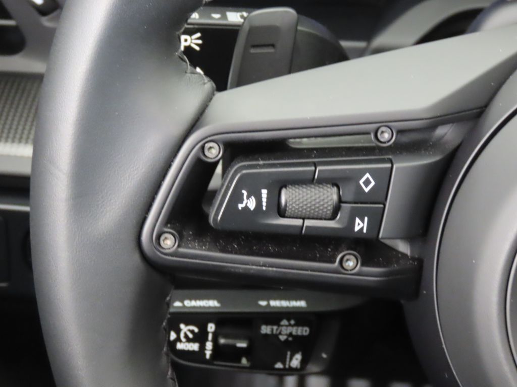 Thumbnail: 2025 Porsche 911 - 20