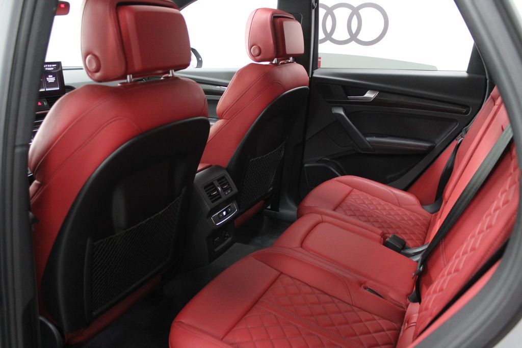 Thumbnail: 2021 Audi SQ5 - 28