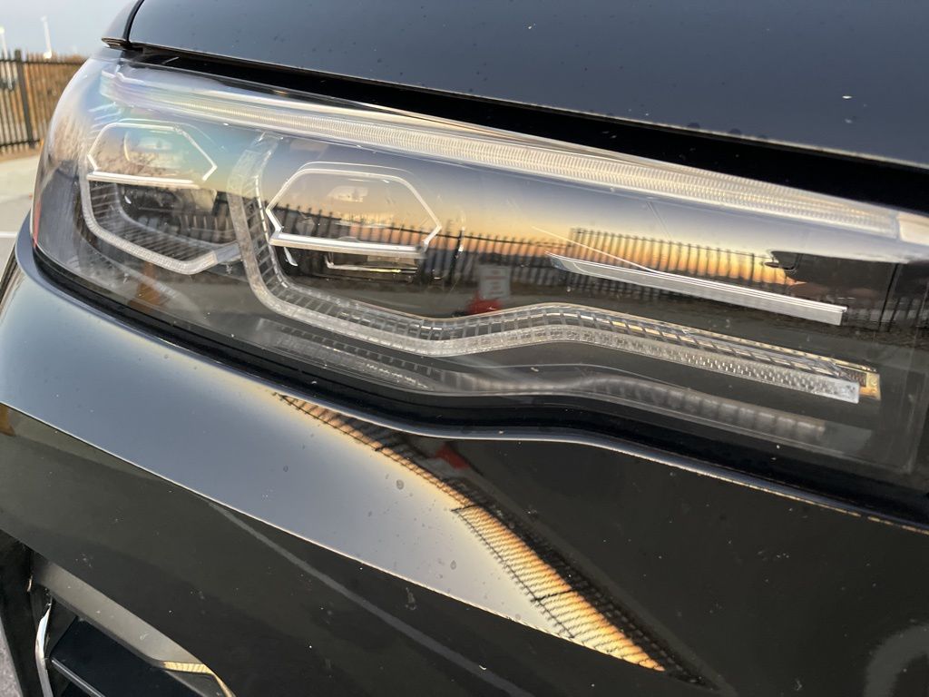 Thumbnail: 2022 BMW X7 - 15