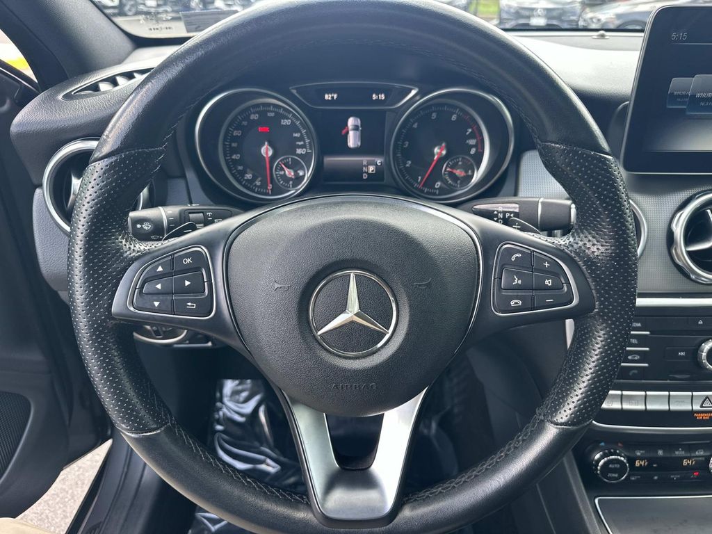Thumbnail: 2019 Mercedes-Benz GLA - 20