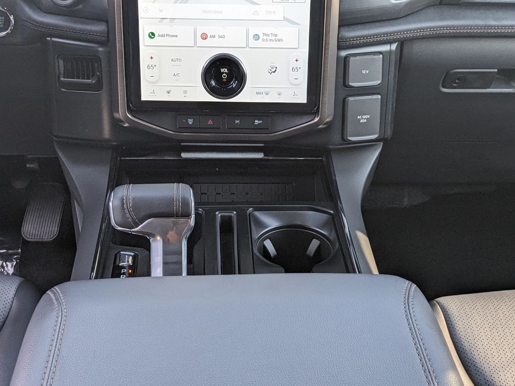2025 Ford F-150 Lightning Lariat