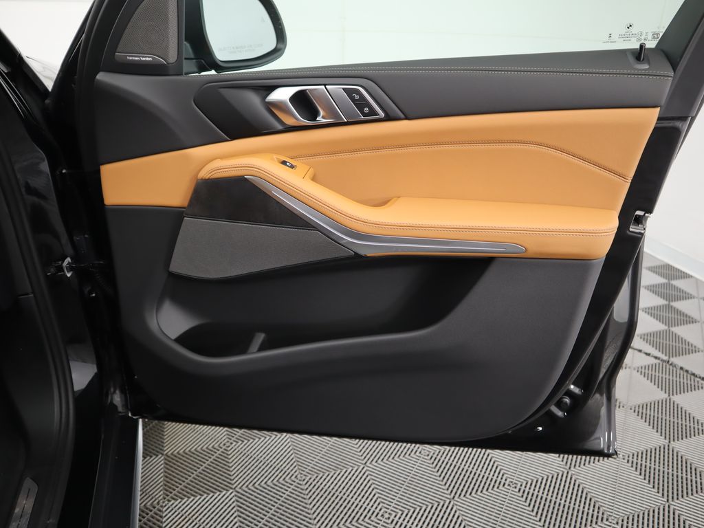 Thumbnail: 2026 BMW X5 - 27