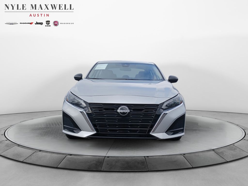 Used Car 2024 Nissan Altima  2.5 Sv For Sale Under $20,000 In Austin, Texas
