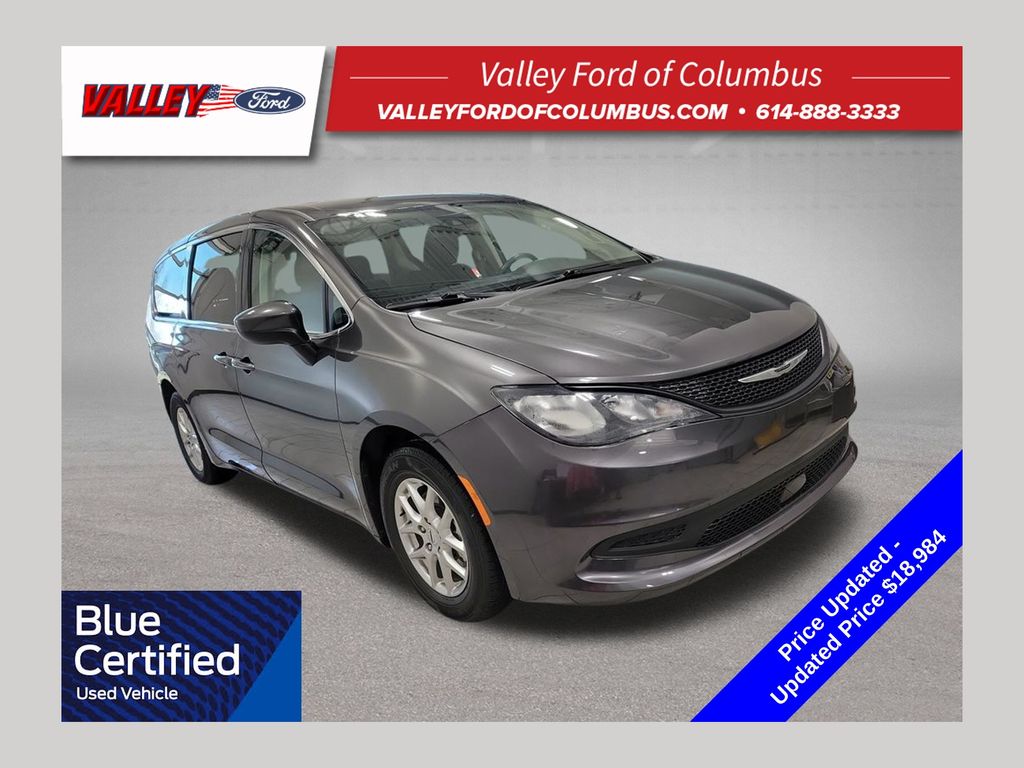 2023 Chrysler Voyager LX FWD