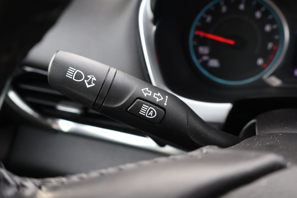 Thumbnail: 2021 Chevrolet Traverse - 19