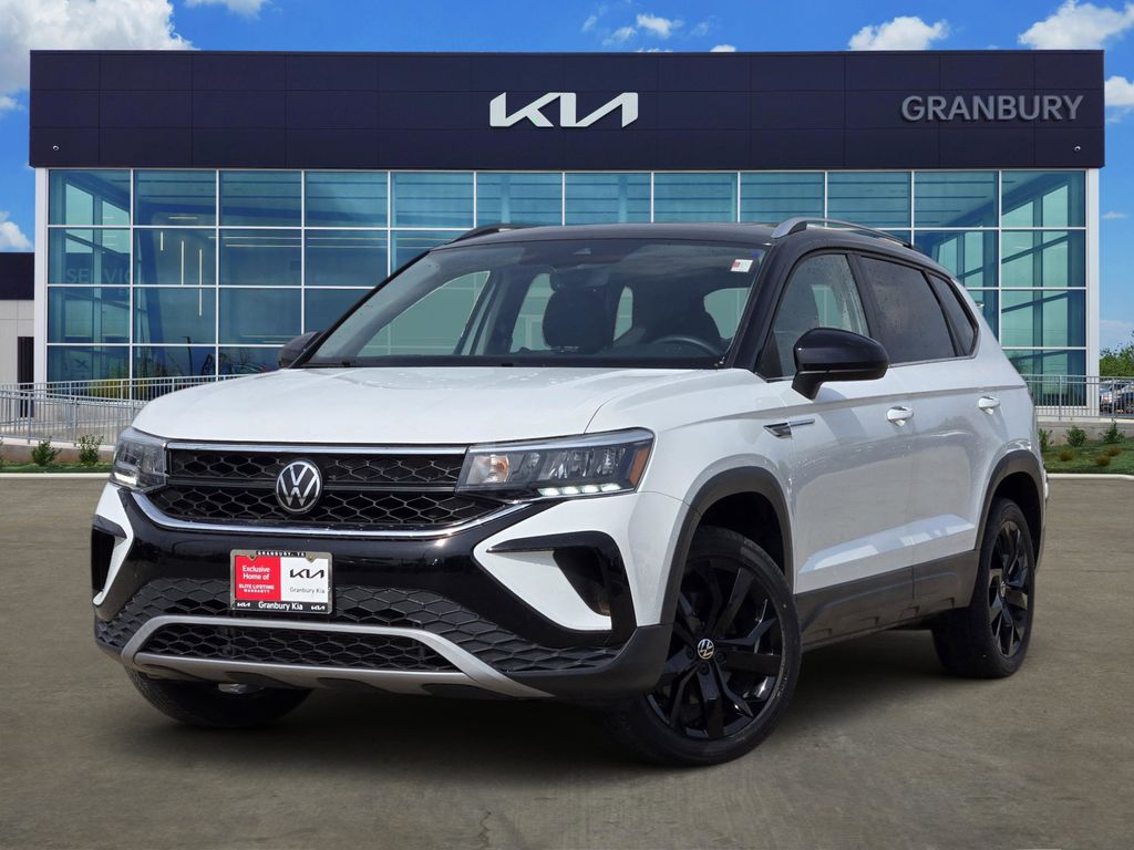 Pure White 2023 Volkswagen Taos SE FWD SUV / Crossover Front-Wheel Drive 8-Speed Automatic